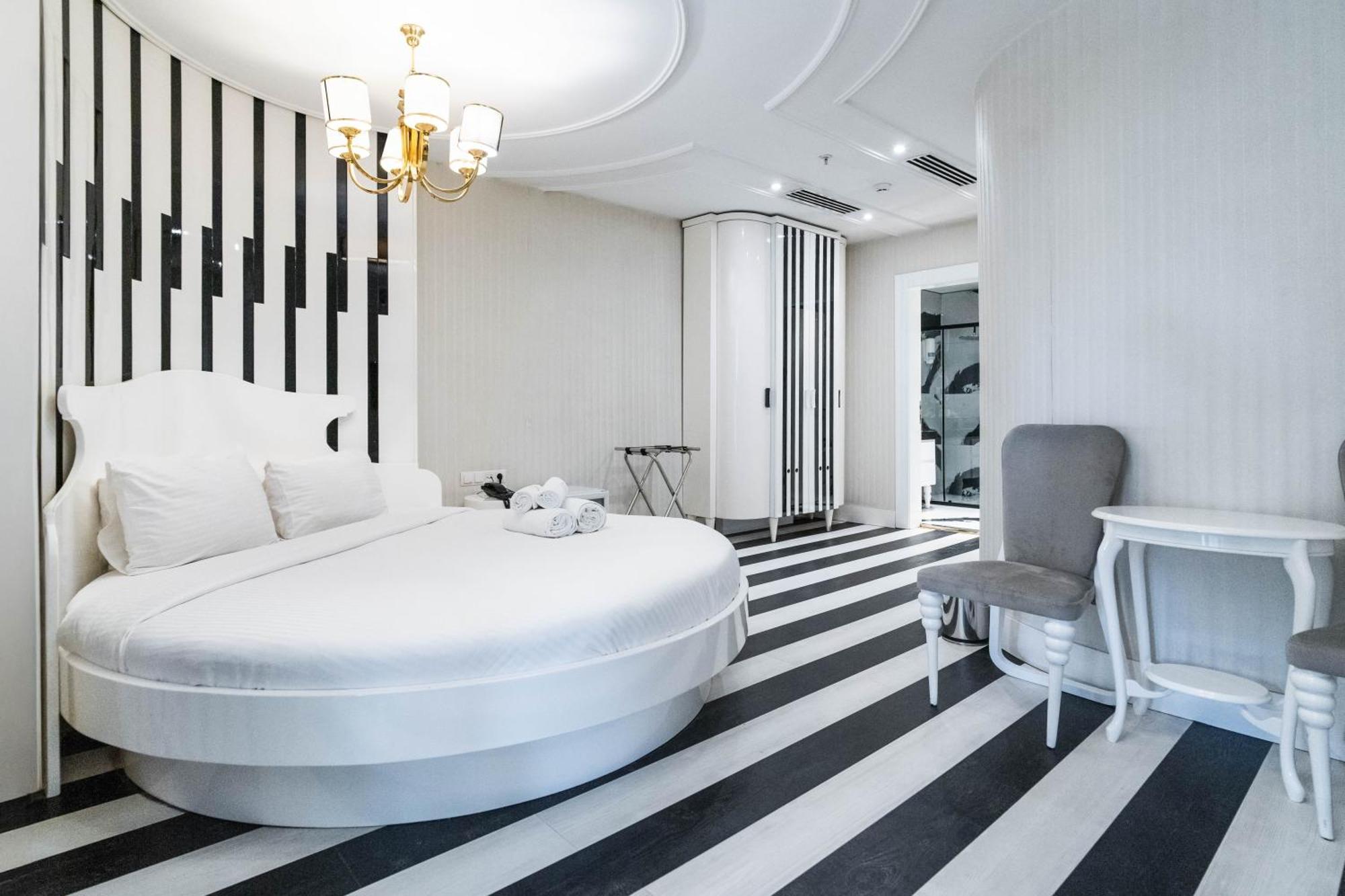 Отель Golden Pars (adults Only) 3*